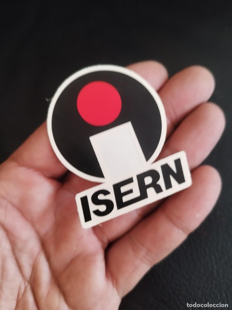Coches y motocicletas: Pegatina, adhesivo escuder&iacute;a isern. empresa hist&oacute;rica catalana conocida por motos y equipo trial.