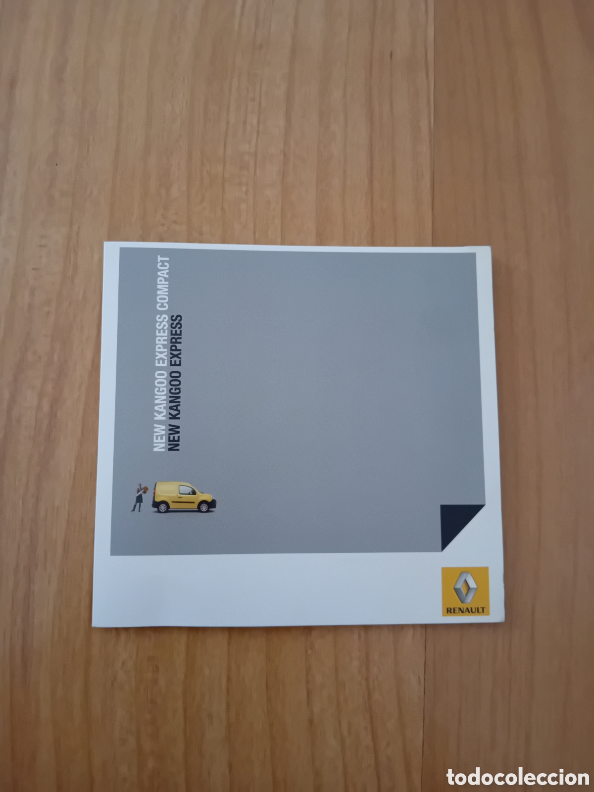 Coches y motocicletas: CD RENAULT KANGOO EXPRESS CON BANCO DE FOTOS DE USO INTERNO DE RENAULT. 2008