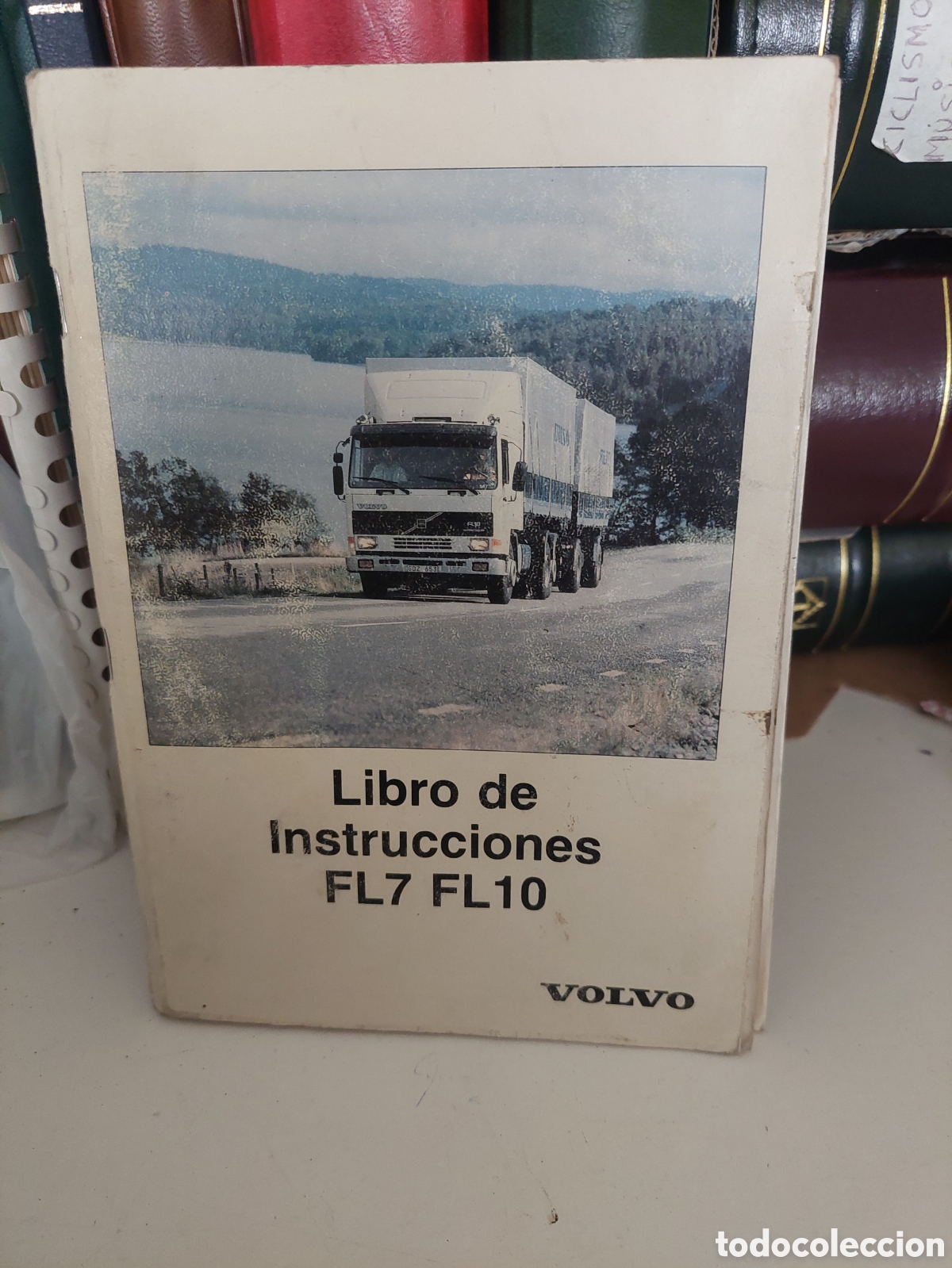 Carros e motociclos: CAT&Aacute;LOGO VOLVO LIBRO FL 7 FL 10