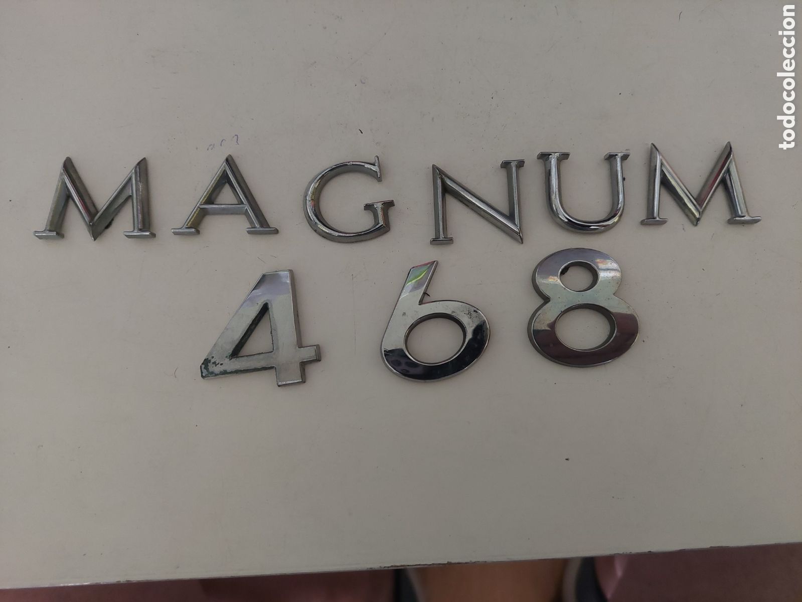 Coches y motocicletas: ANAGRAMA CAMIONES MAGNUM 468