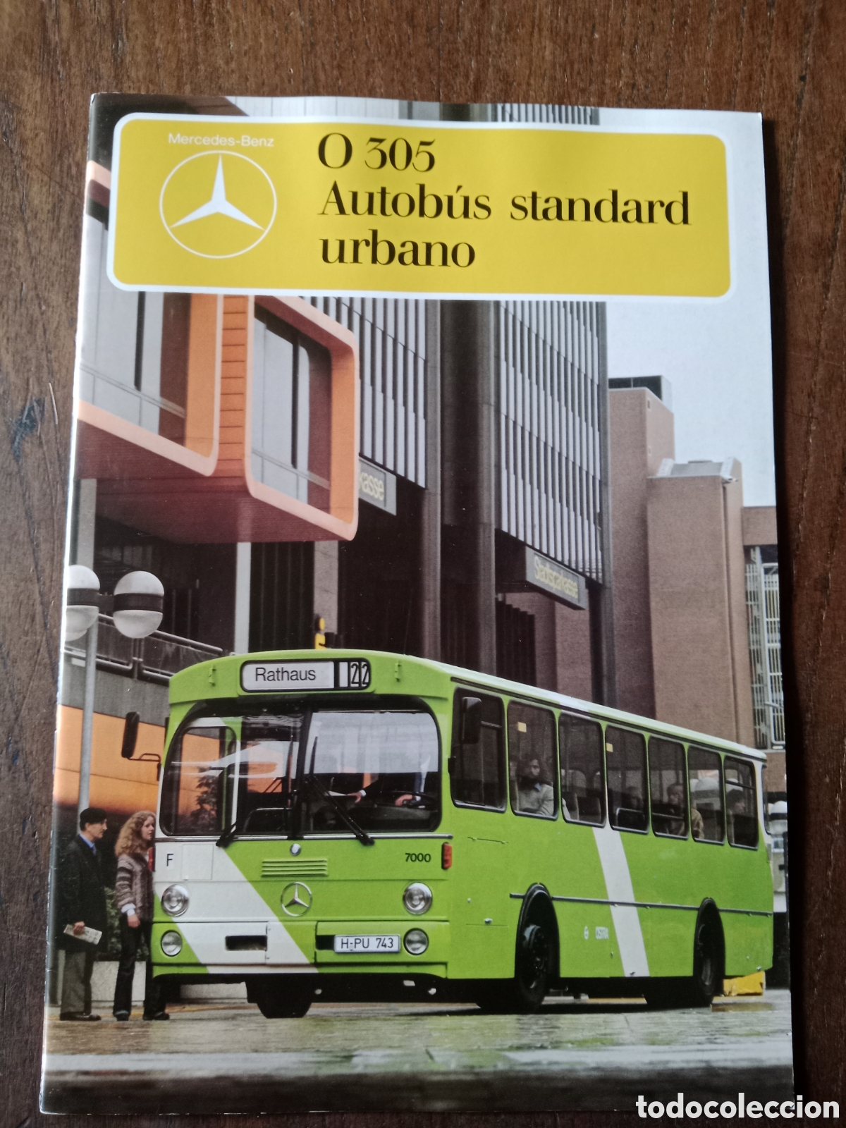 Coches y motocicletas: Cat&aacute;logo autob&uacute;s mercedes Benz O 305