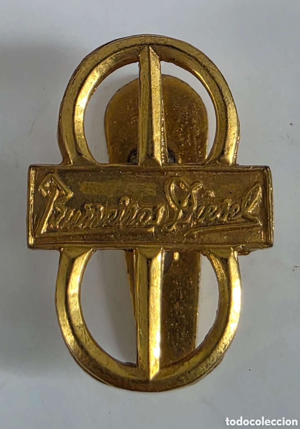 Coches y motocicletas: Insignia ojal Publicidad Barreiros Di&eacute;sel - Emblema Dorado - Camiones