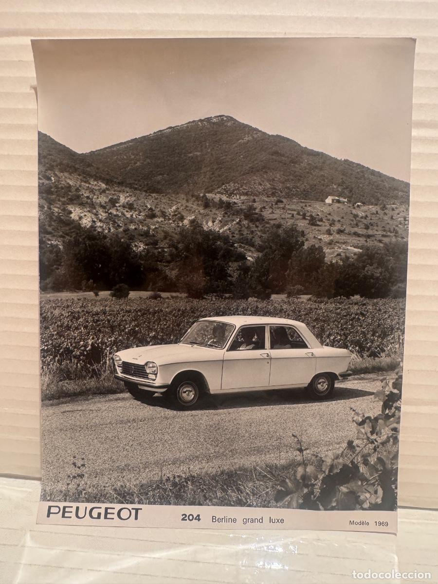 Cars and Motorcycles: FOTOGRAF&Iacute;A ORIGINAL PEUGEOT 204
