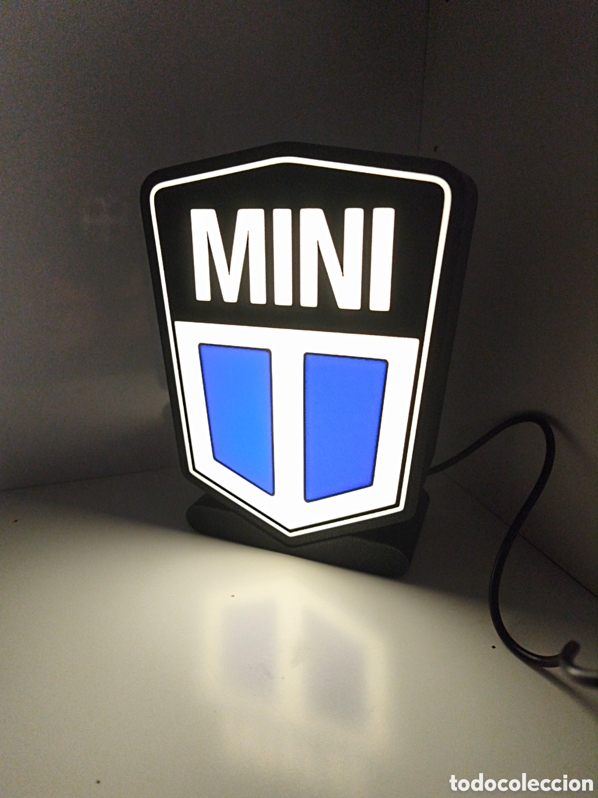 Automobili e Motociclette: Rotulo iluminado escudo Mini de Authi para decoraci&oacute;n
