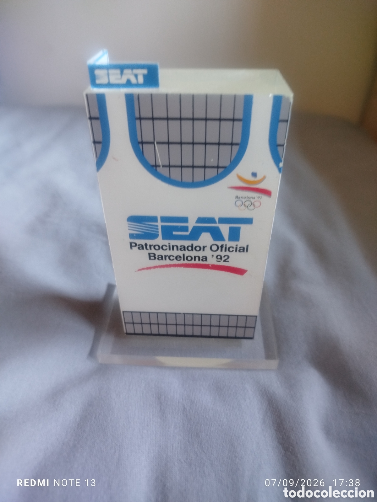 Coches y motocicletas: Pisapapeles Seat cobi .olimpiadas 92