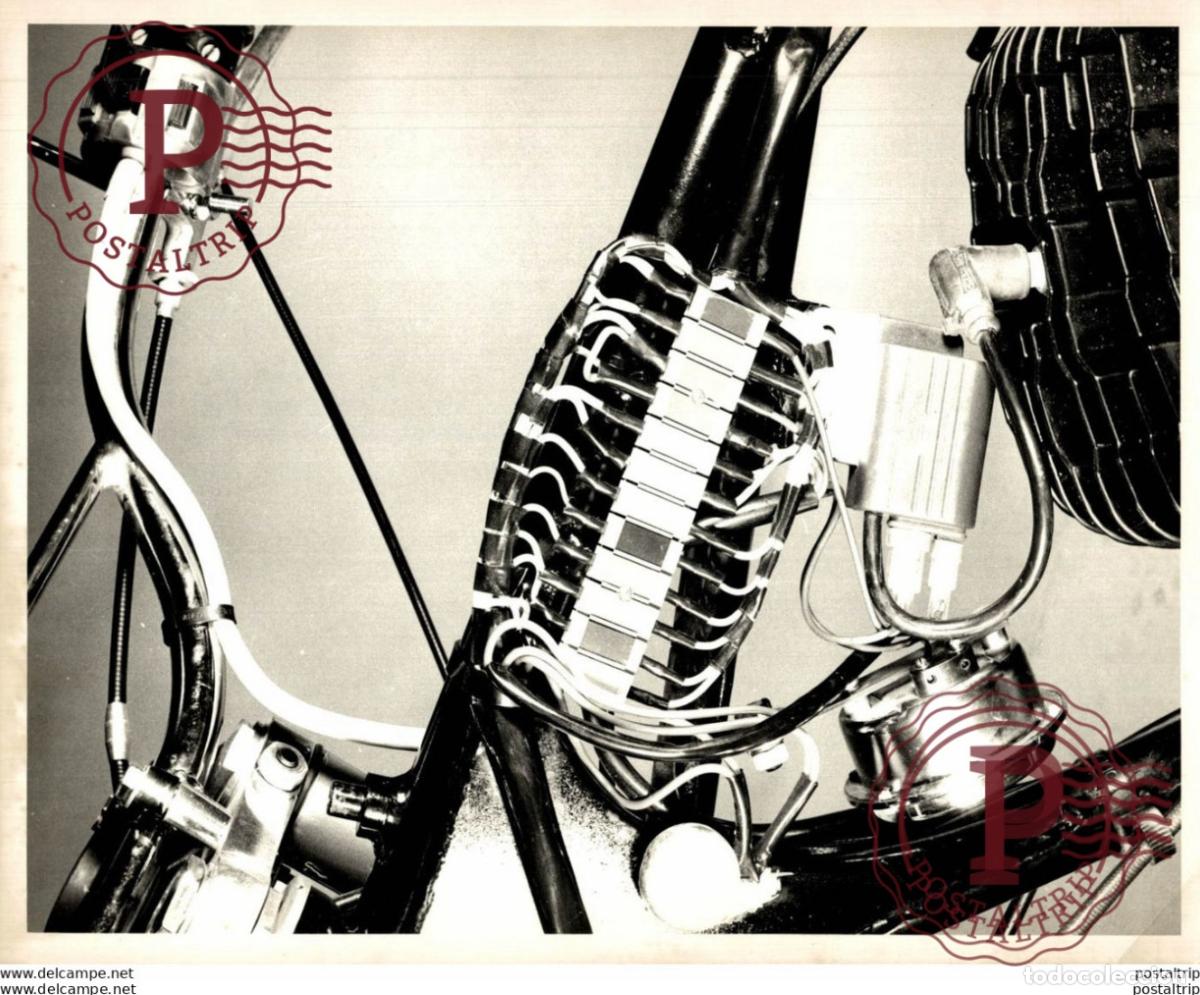 Autos und Motorr&auml;der: MOTOS. 23*17cm Moto MOTOCROSS MOTORCYCLE Douglas J Jackson archive of motorcycles