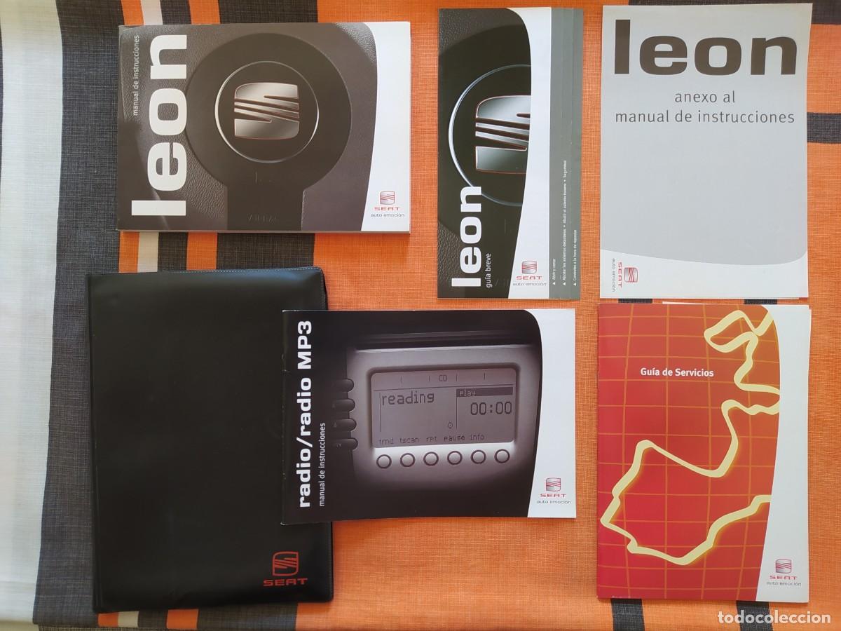 Coches y motocicletas: MANUAL de INSTRUCCIONES uso propietario SEAT LEON 2005 y otros libros en funda pl&aacute;stico. Nuevo. ESP