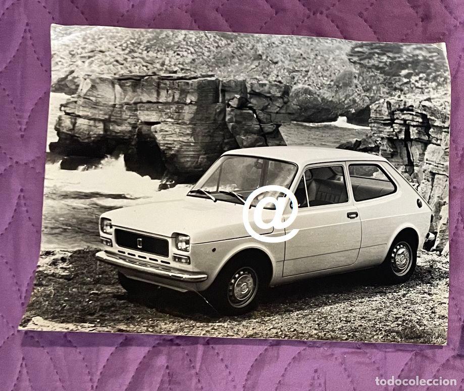 Coches y motocicletas: FOTO PRENSA COCHE SEAT 127