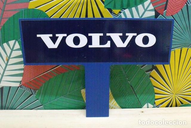 Coches y motocicletas: Paleta Mano Publicitaria Volvo