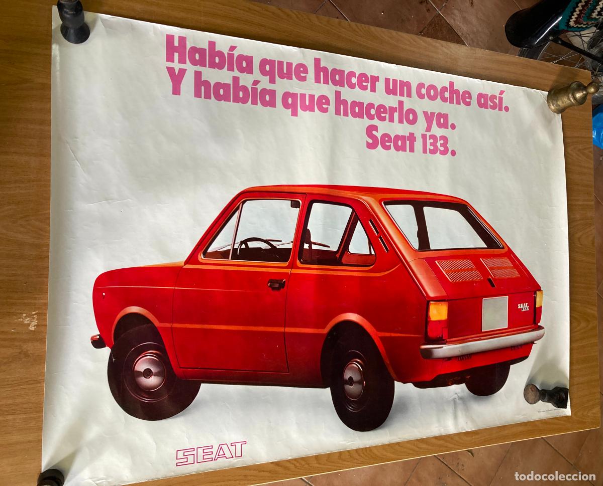 Coches y motocicletas: CARTEL DE CONCESIONARIO SEAT 133 A&Ntilde;O 1974, VER FOTOS