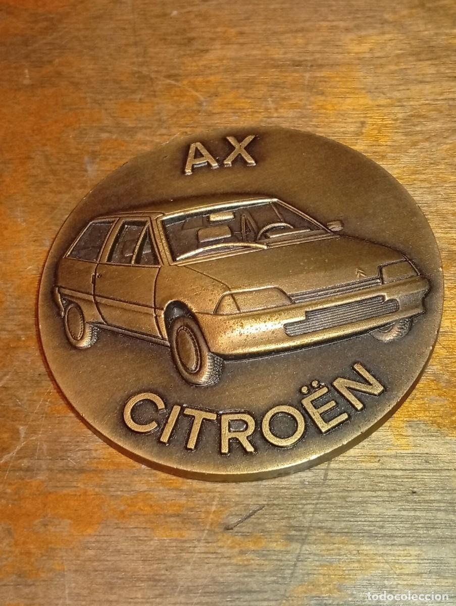 Cars and Motorcycles: Bonita medalla Citroen AX coche lanzamiento autom&oacute;vil 1987 cl&aacute;sico vintage marcaje Decat Paris