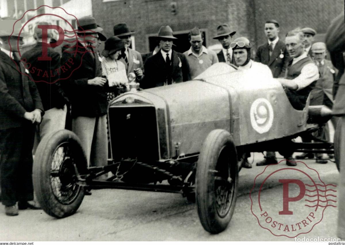 Coches y motocicletas: RACING CAR TO IDENTIFY RACE 20.5*15CM MOTOR CARS COCHES Bryan Goodman Collection