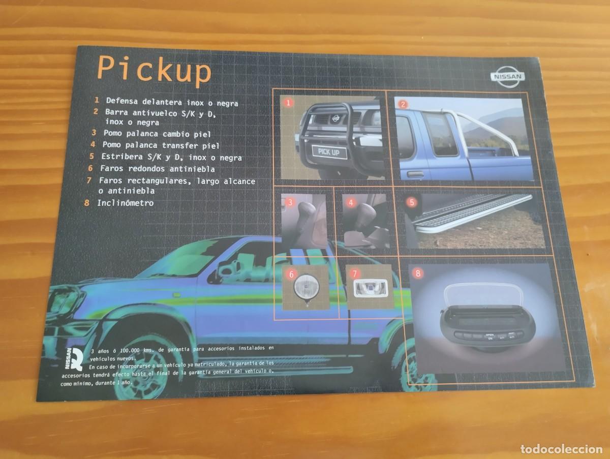Coches y motocicletas: Lote 2 hojas accesorios Nissan Pickup