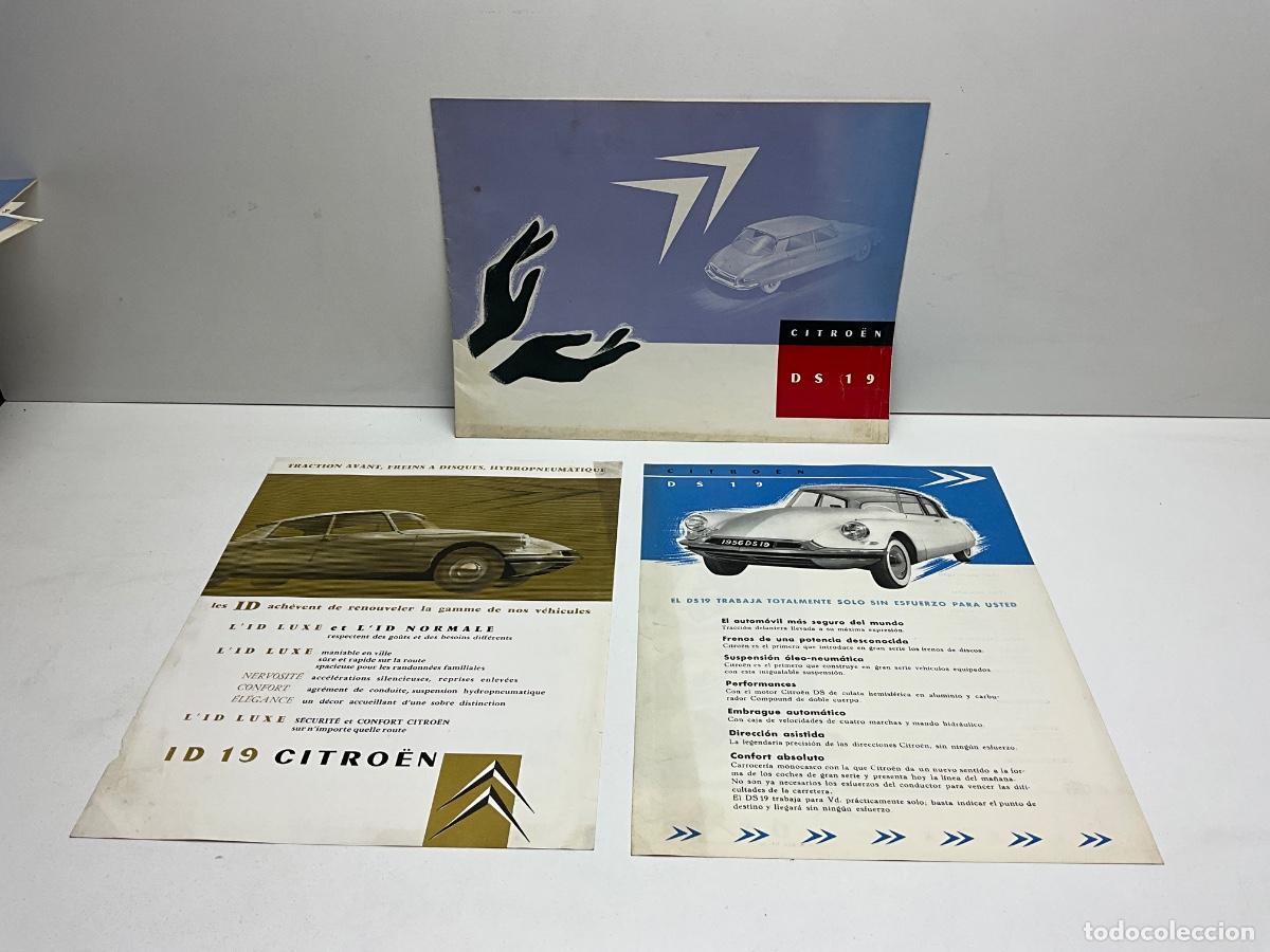 Coches y motocicletas: LOTE CAT&Aacute;LOGOS-FOLLETO ORIGINAL-CITROEN DS 19 Y ID 19-CATALOGO EN ESPA&Ntilde;OL - ID19 EN FRANCES - REF-2