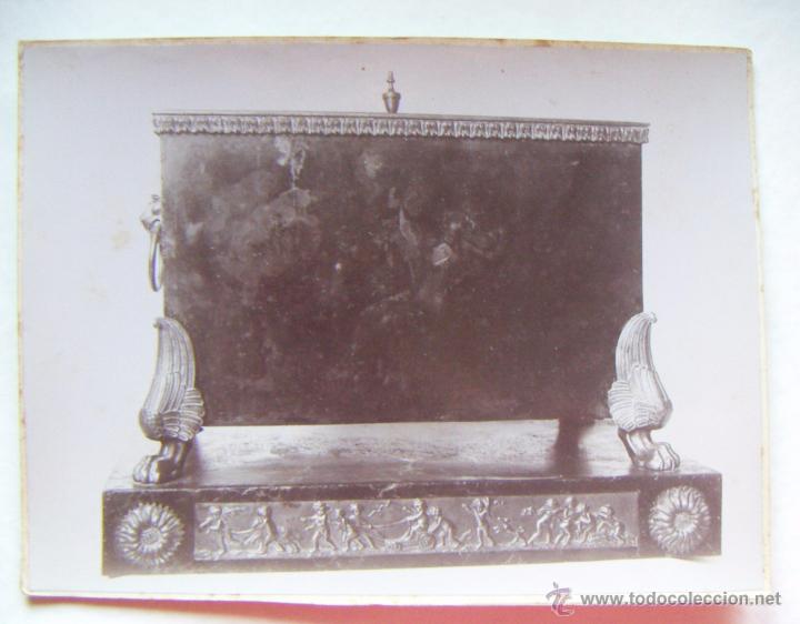 Cat&aacute;logos publicitarios: Vieja fotografia Asenjo muestrario de repujados