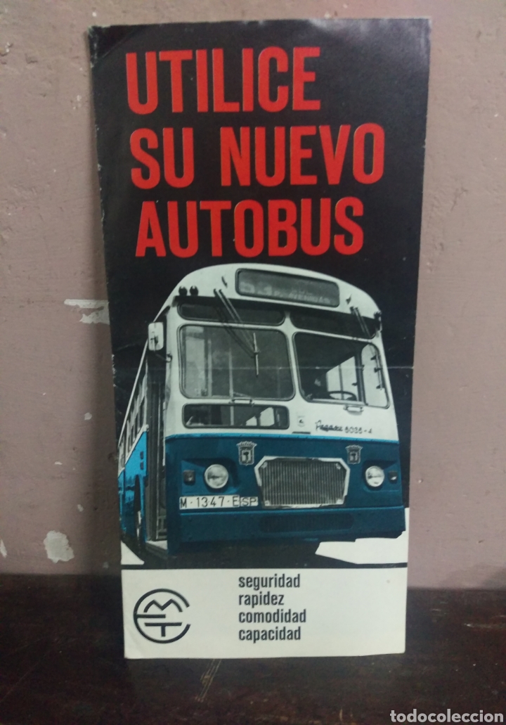 Cat&aacute;logos publicitarios: Folleto publicitario de los autobuses de Madrid -UTILICE SU NUEVO AUTOBUS- 1972 PEGASO DE LA EMT