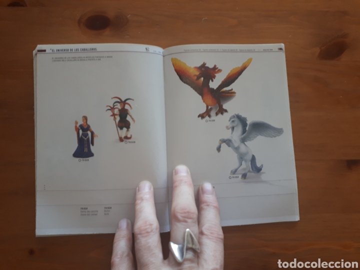 Cat&aacute;logos publicitarios: Cat&aacute;logo Schleich 2008 - Foto 4