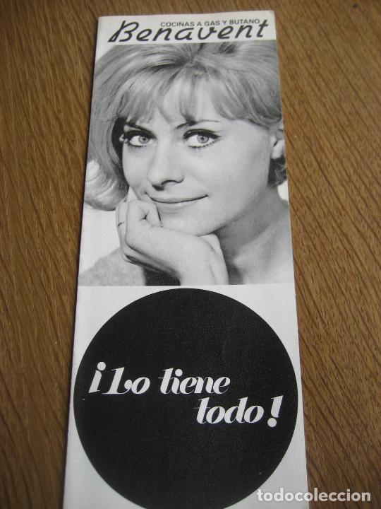 Cat&aacute;logos publicitarios: Cocinas Benavent. Desplegable 65 x 24 cms.