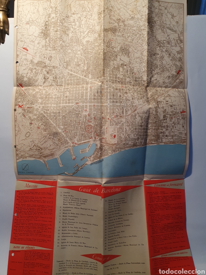 Cat&aacute;logos publicitarios: BARCELONA. FOLLETO PUBLICIDAD A&Ntilde;OS 60. OFICINA MUNICIPAL DE TURISMO. IMPRENTA SEIX BARRAL.