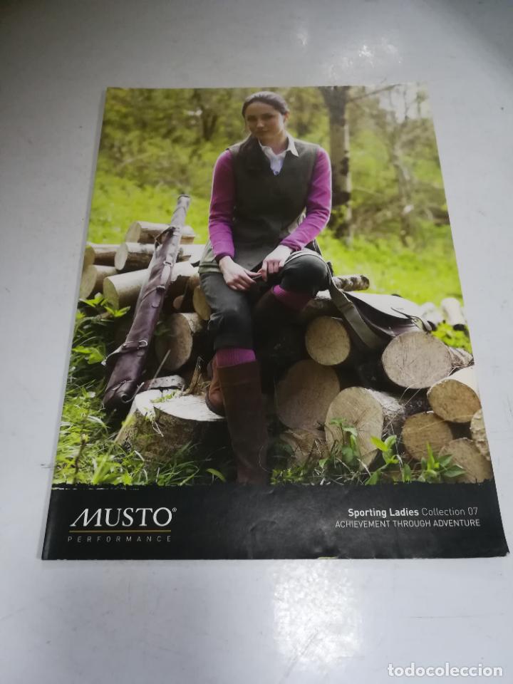 Cat&aacute;logos publicit&aacute;rios: CATALOGO PUBLICITARIO. MUSTO PERFORMANCE. SPORTING LADIES 2007. ROPA Y ACEESORIOS. VER
