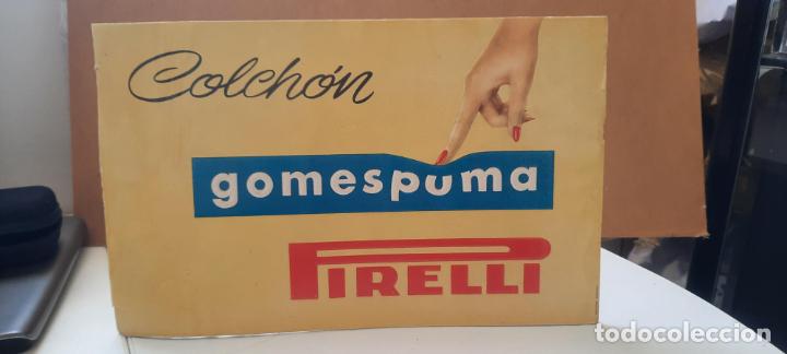 Werbekataloge: Antiguo display cart&oacute;n Troquelado Colch&oacute;n Pirelli a&ntilde;os 50