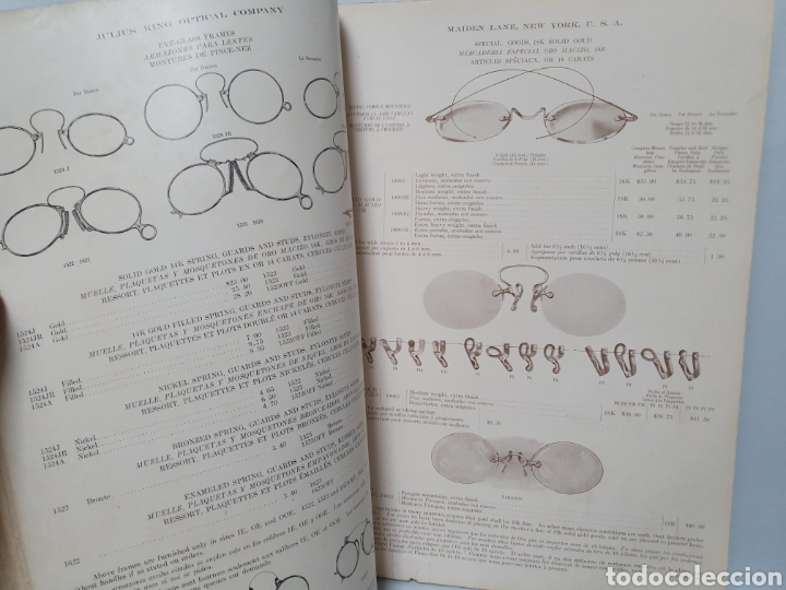 Cat&aacute;logos publicitarios: JULIUS KING, OPTICAL. NEW YORK, CHICAGO, PARIS. CATALOGO DE OPTOCA, SIGLO XIX.