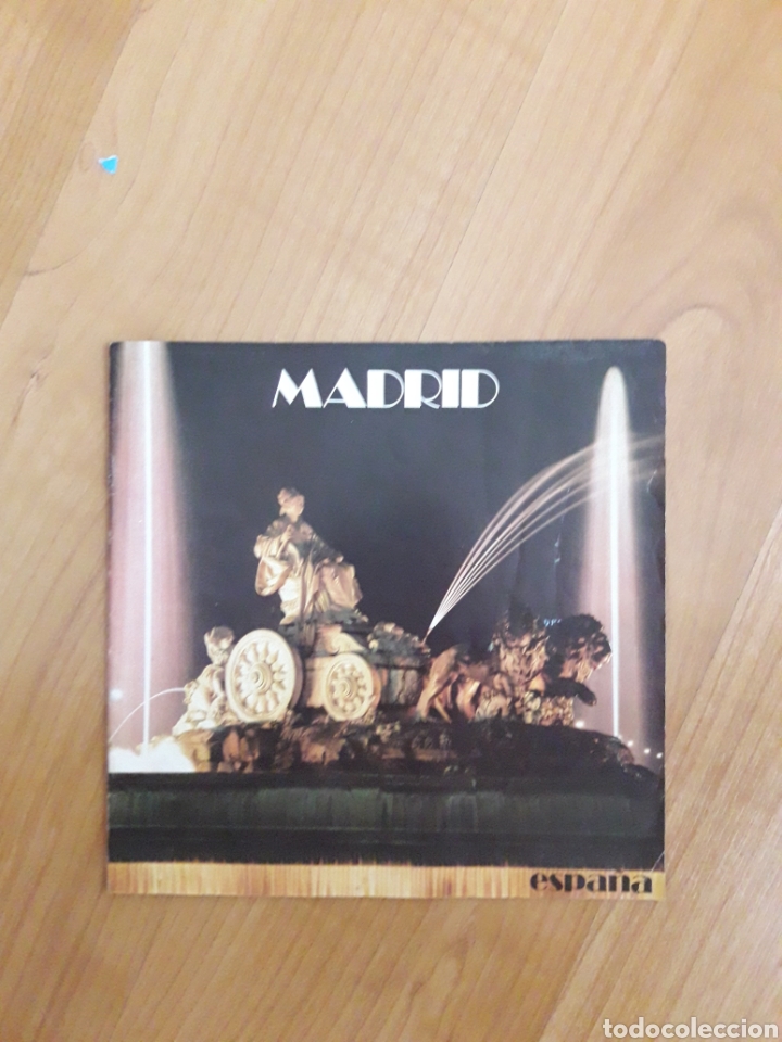 Werbekataloge: CAT&Aacute;LOGO TURISMO MADRID. PAGINAS CENTRALES DESPLEGABLES. 1977