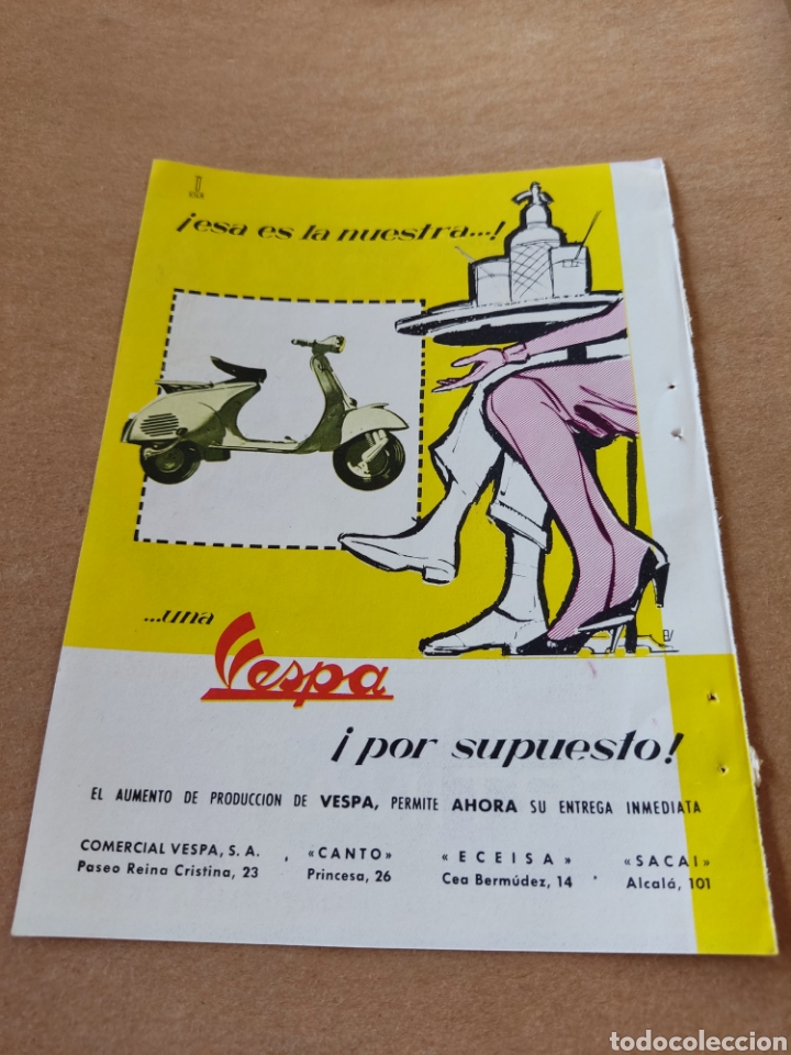 Cat&aacute;logos publicitarios: Recorte publicidad Vespa y relojes certina