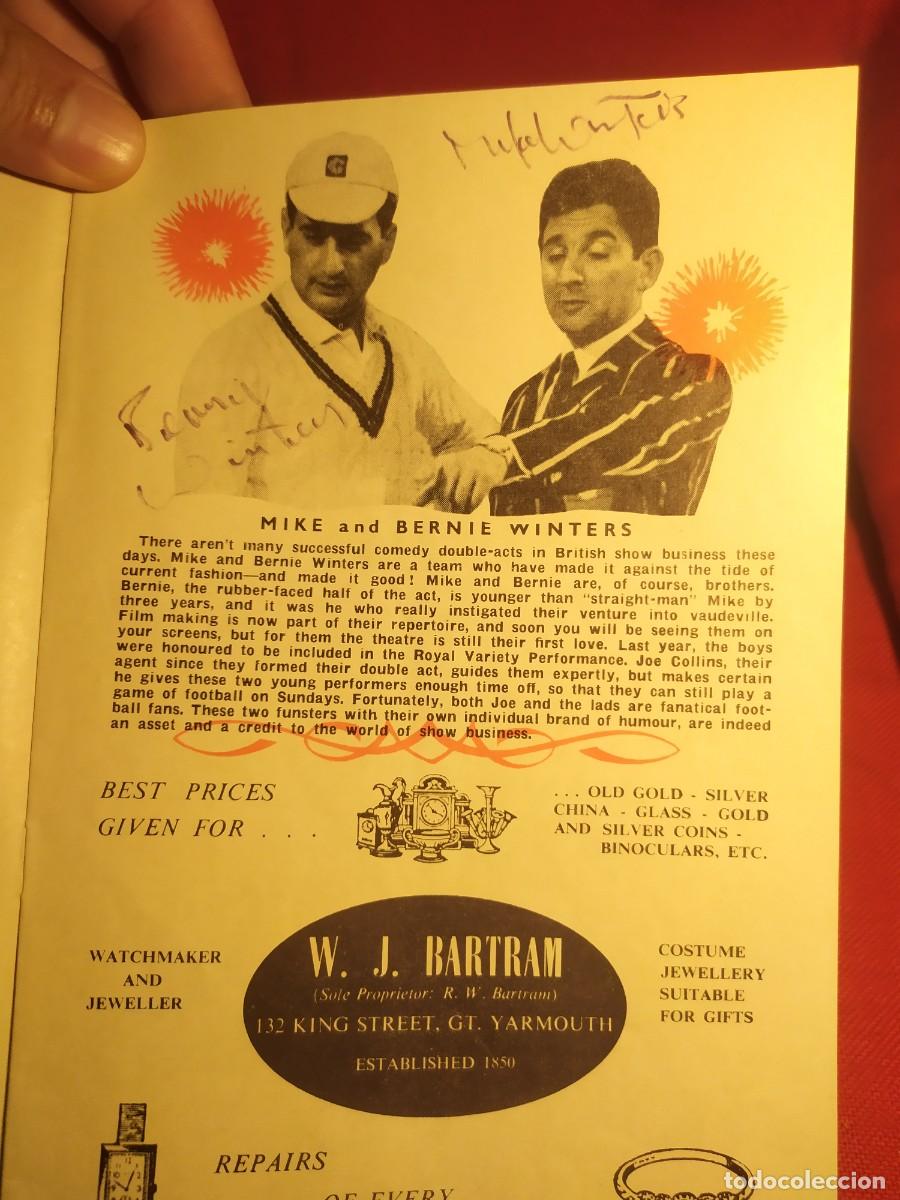 Cat&aacute;logos publicitarios: 1965. Aut&oacute;grafos c&oacute;micos famosos. Programa Showtime. - Foto 1