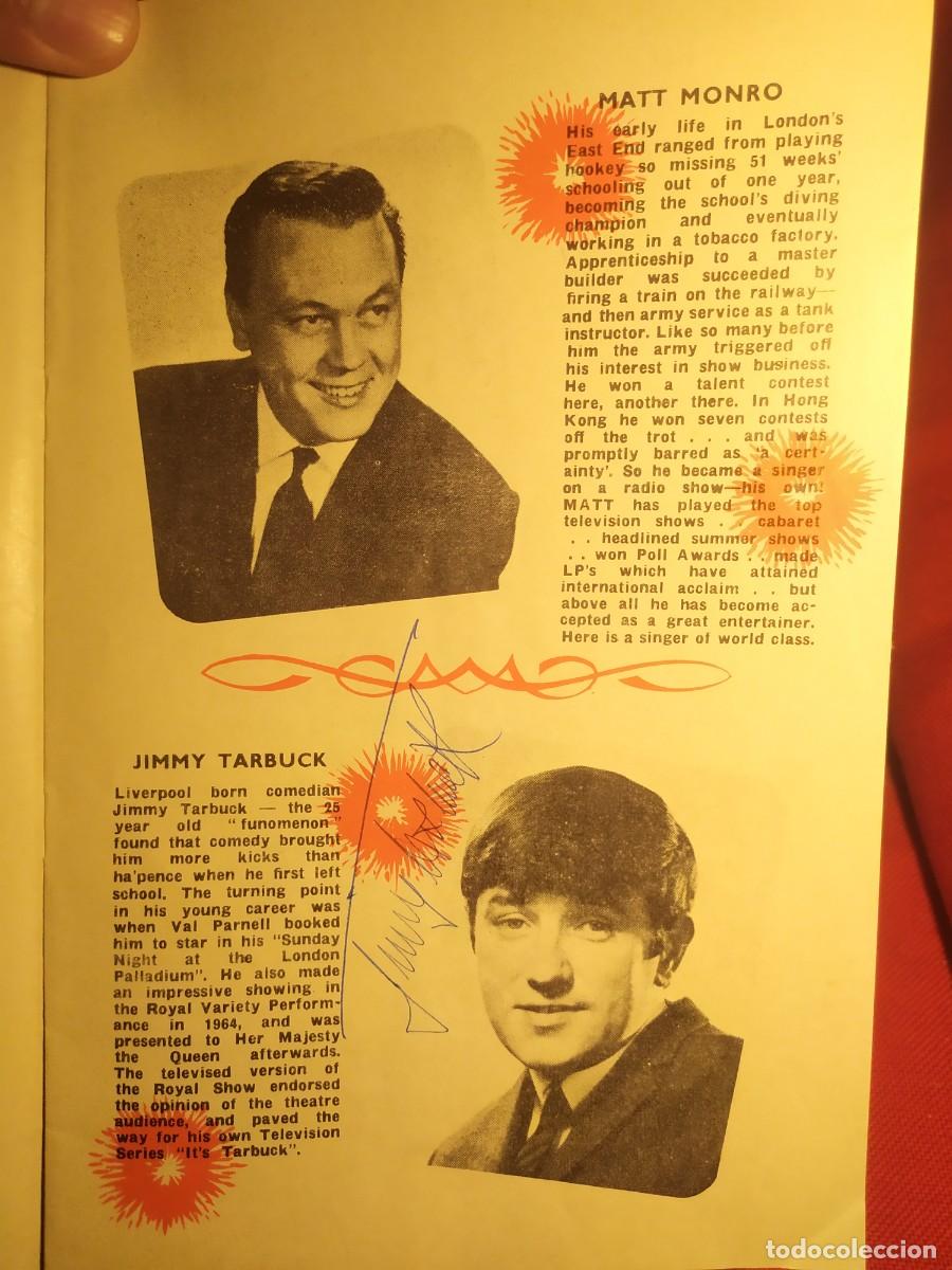 Cat&aacute;logos publicitarios: 1965. Aut&oacute;grafos c&oacute;micos famosos. Programa Showtime. - Foto 2