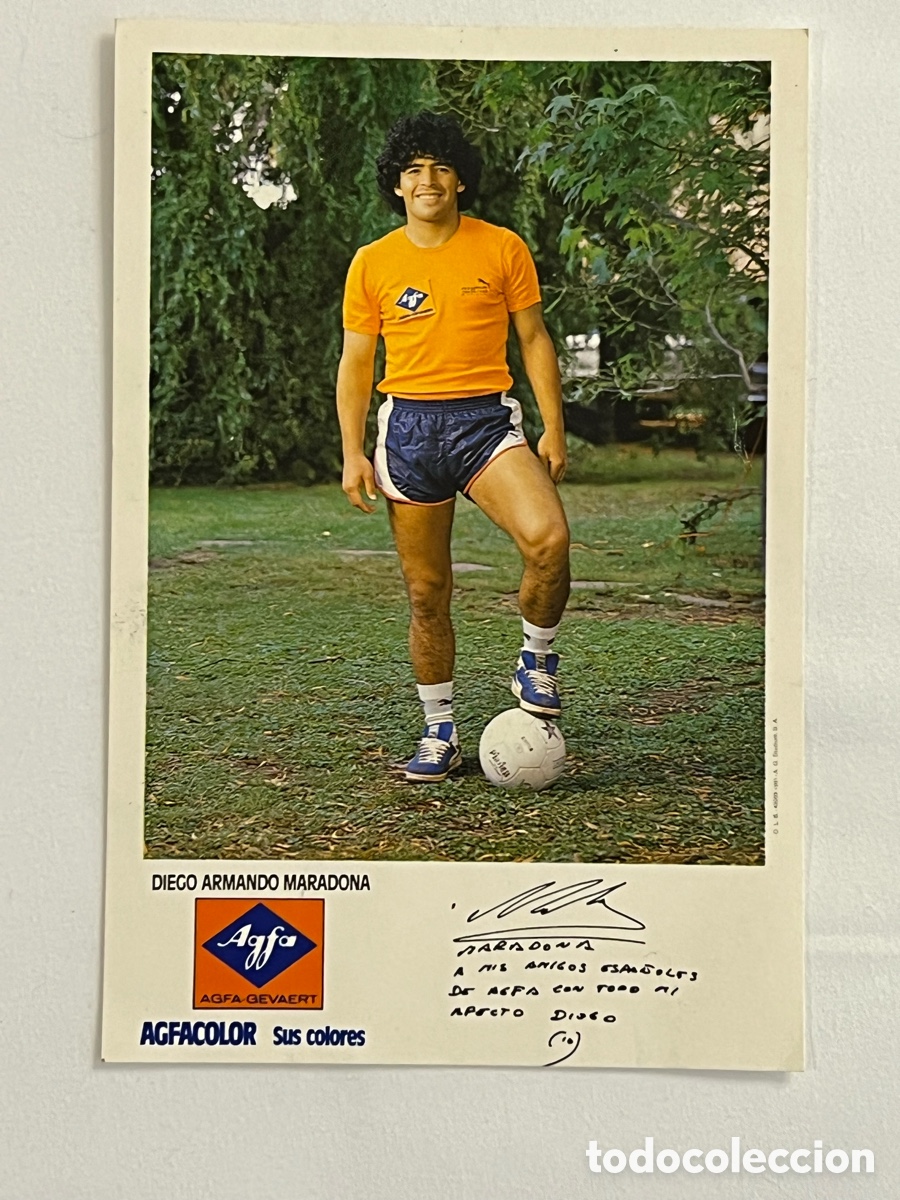 Cat&aacute;logos publicitarios: Diego Armando Maradona 1981, Publicidad AGFA / AGFACOLOR, Autografo impreso. Perfeto