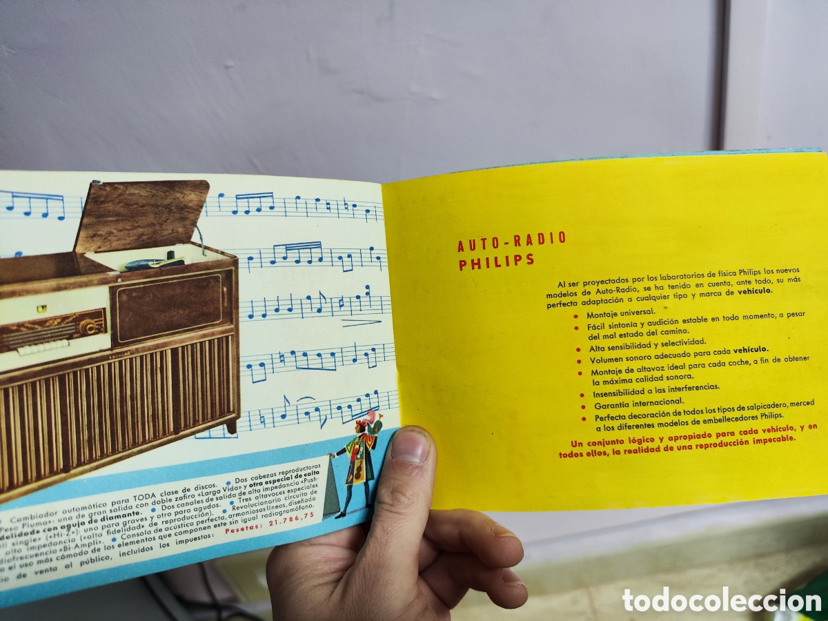 Cat&aacute;logos publicitarios: CATALOGO DE RADIOS Y TOCADISCOS PHILIPS DE 1957 - Foto 7