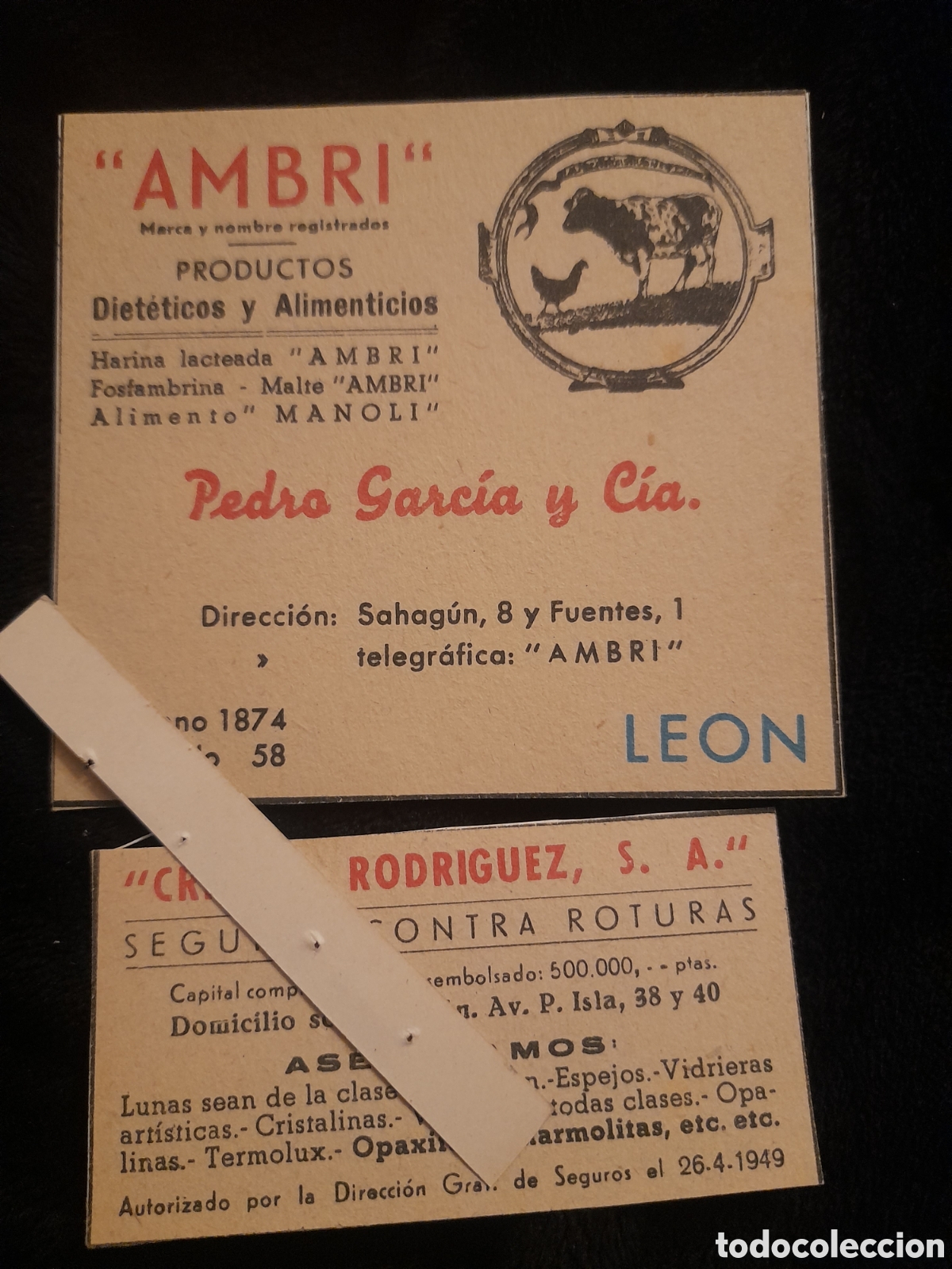 Advertising Catalogs: Dos antiguos cartones publicitarios de Le&oacute;n, miden 10x9,2 cm y 8,5x4,5 cm