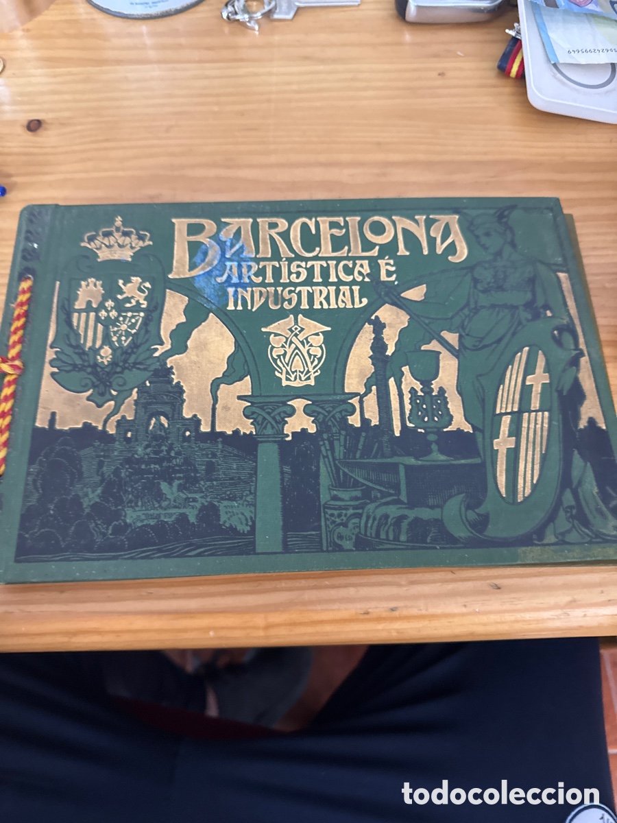 Advertising Catalogs: Lujoso &aacute;lbum de fotograf&iacute;as con un resumen hist&oacute;rico de la ciudad