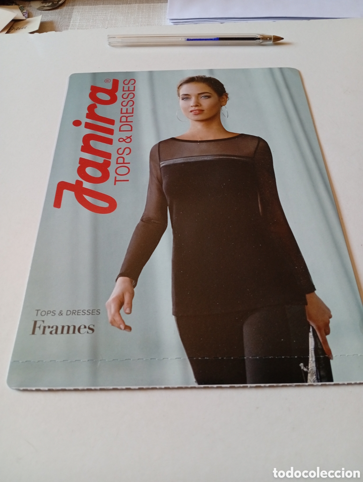 Advertising Catalogs: Publicidad Janira ropa chica modelo
