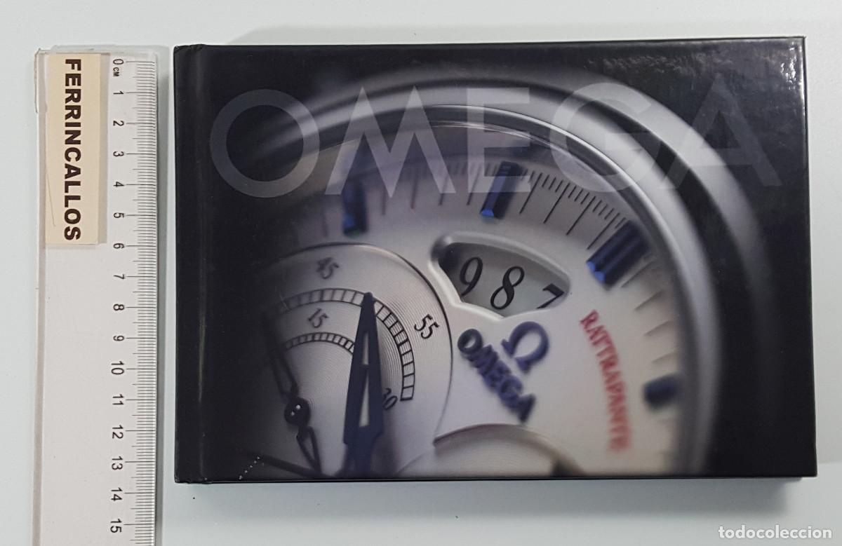 Cat&aacute;logos publicitarios: CAT&Aacute;LOGO RELOJES Y JOYAS OMEGA 2005, TAPA DURA, 176 P&Aacute;GINAS
