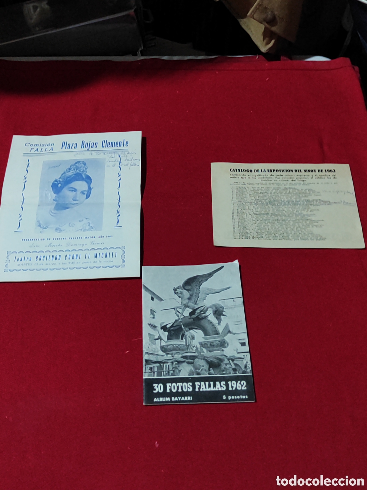 Cat&aacute;logos publicitarios: Album Bayarri 30 fotos Fallas 1962 foto fallera y cat&aacute;logo ninot