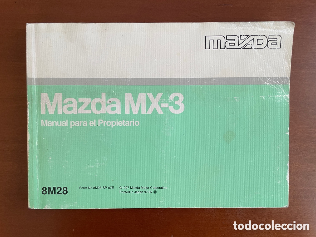 Cat&aacute;logos publicitarios: Manual del propietario Mazda MX-3 original de 1997 en espa&ntilde;ol