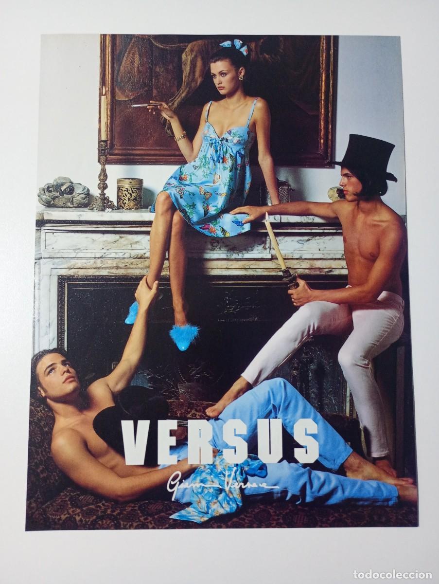 Cat&aacute;logos publicitarios: Publicidad Versace Versus Trish Goff 1995 Spanish Magazine Advertising 30x23 cm