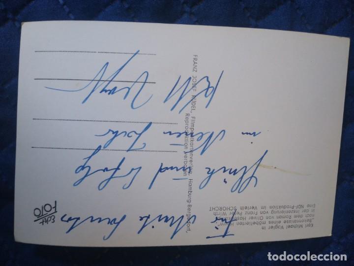 Cine: Postal con aut&oacute;grafo del actor Karl Michael Vogler. - Foto 3