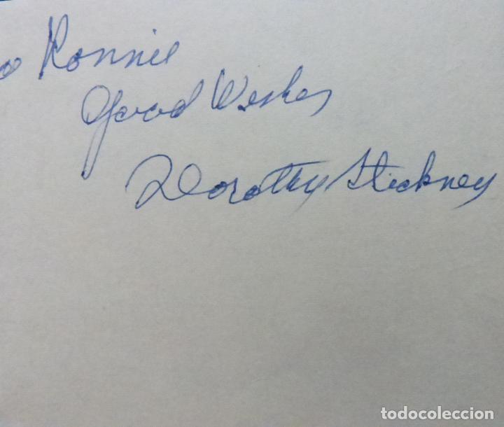 Cine: Autografo de Dorothy Stickney Página del álbum firmada, en tinta azul (actriz) - Foto 1 - 289263788