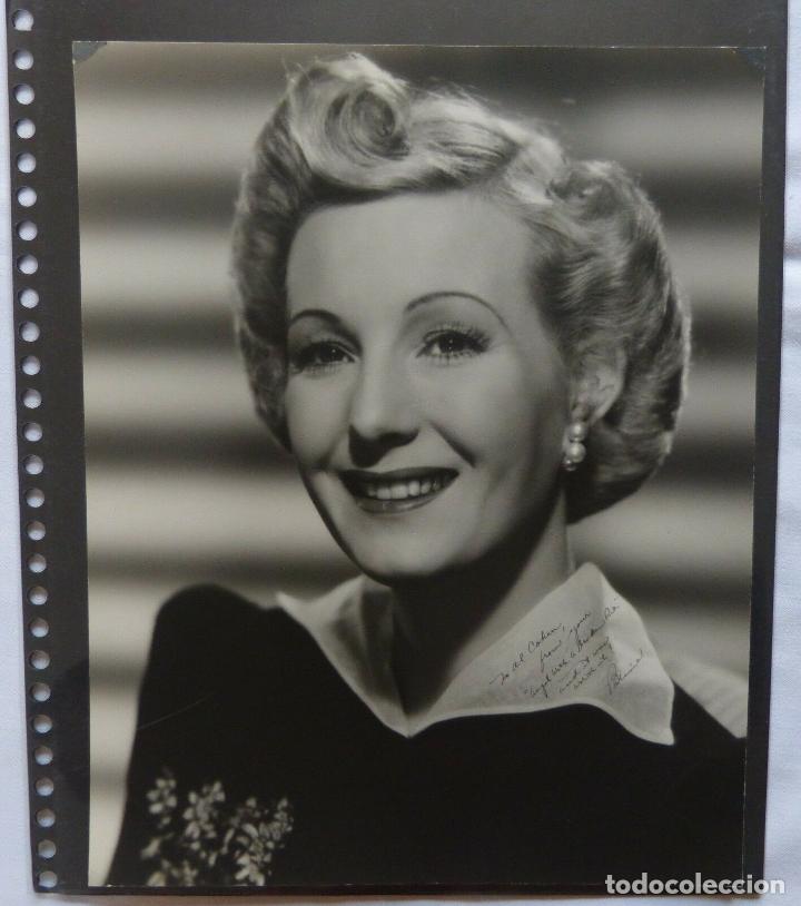Cine: BINNIE BARNES OVERSIZED ISP, Signed in black ink - Foto 8