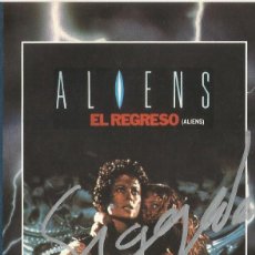 Cine: SIGOURNEY WEAVER. AUTÓGRAFO, FIRMA ORIGINAL. ALIENS EL REGRESO. VHS FOLLETO. 1987. PLANETA AGOSTINI.. Lote 356603270