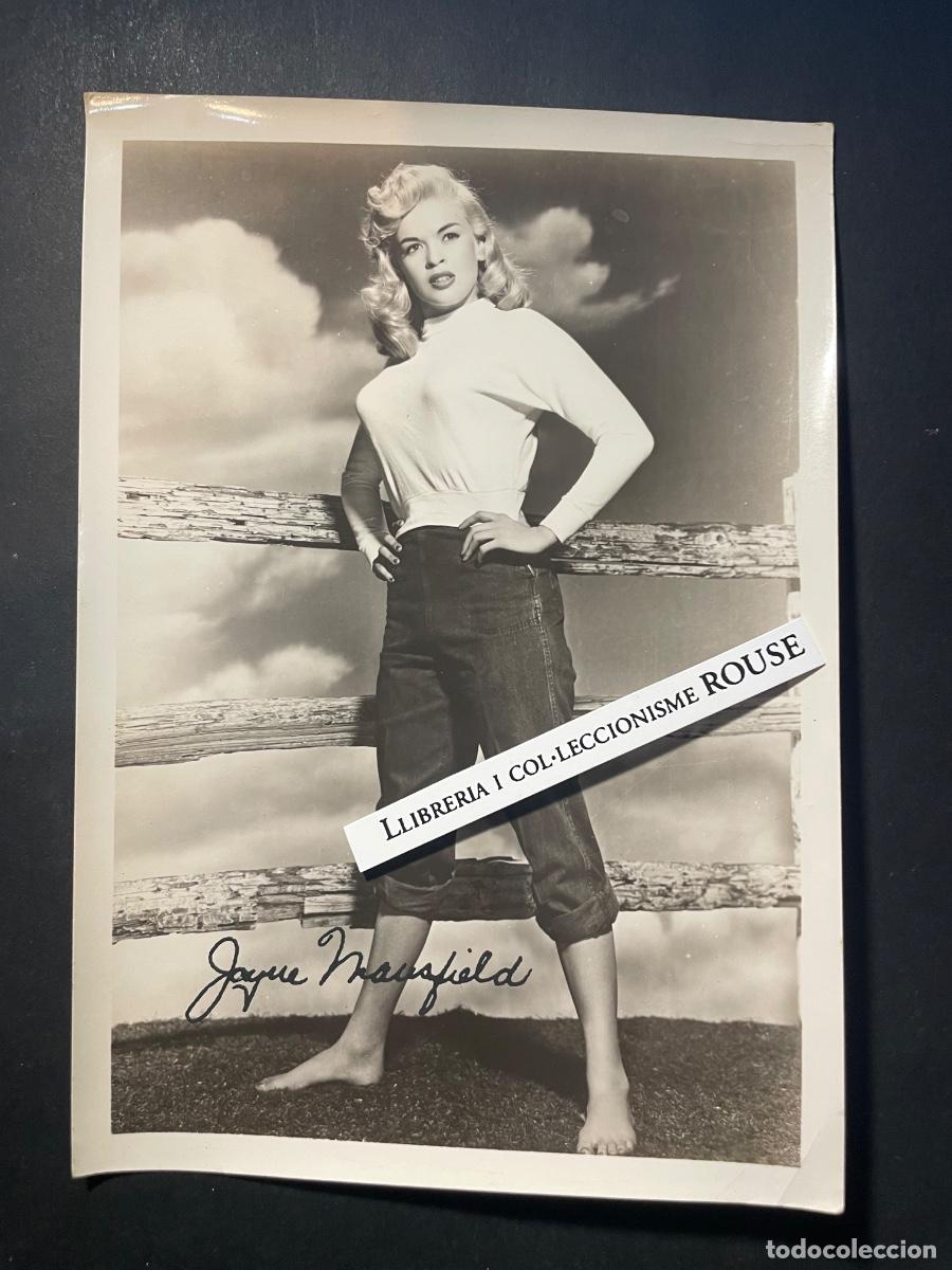 Cine: JAYNE MANSFIELD ARTISTA - A&Ntilde;OS 50 FOTOGRAFIA ORIGINAL AUTOGRAFIADA FACSIMILADA 18X13 CM.