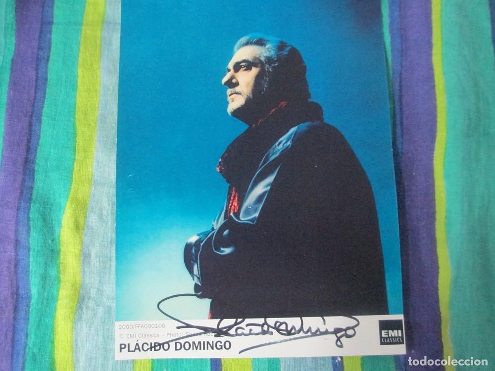 Kino: Aut&oacute;grafo de Placido Domingo en foto promocional