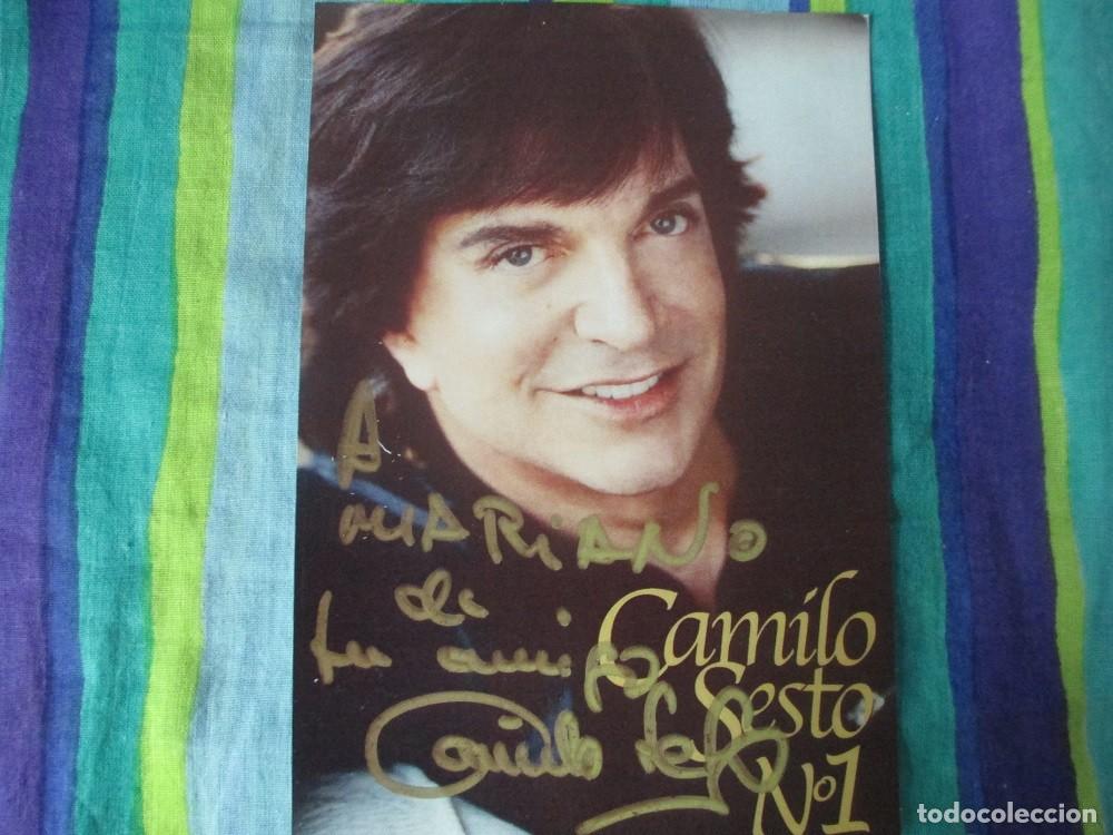 Cine: Foto antigua autografiada de Camilo Sesto