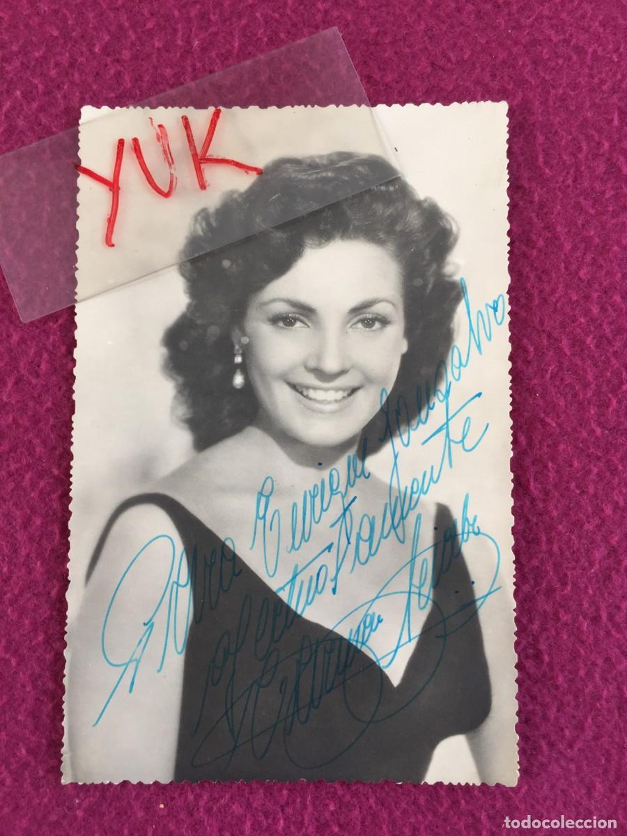 Cin&eacute;ma: FOTO - FOTOGRAFIA DE CARMEN SEVILLA, CON AUTOGRAFO DE PU&Ntilde;O Y LETRA , MIDE 14 X 9 CMS.