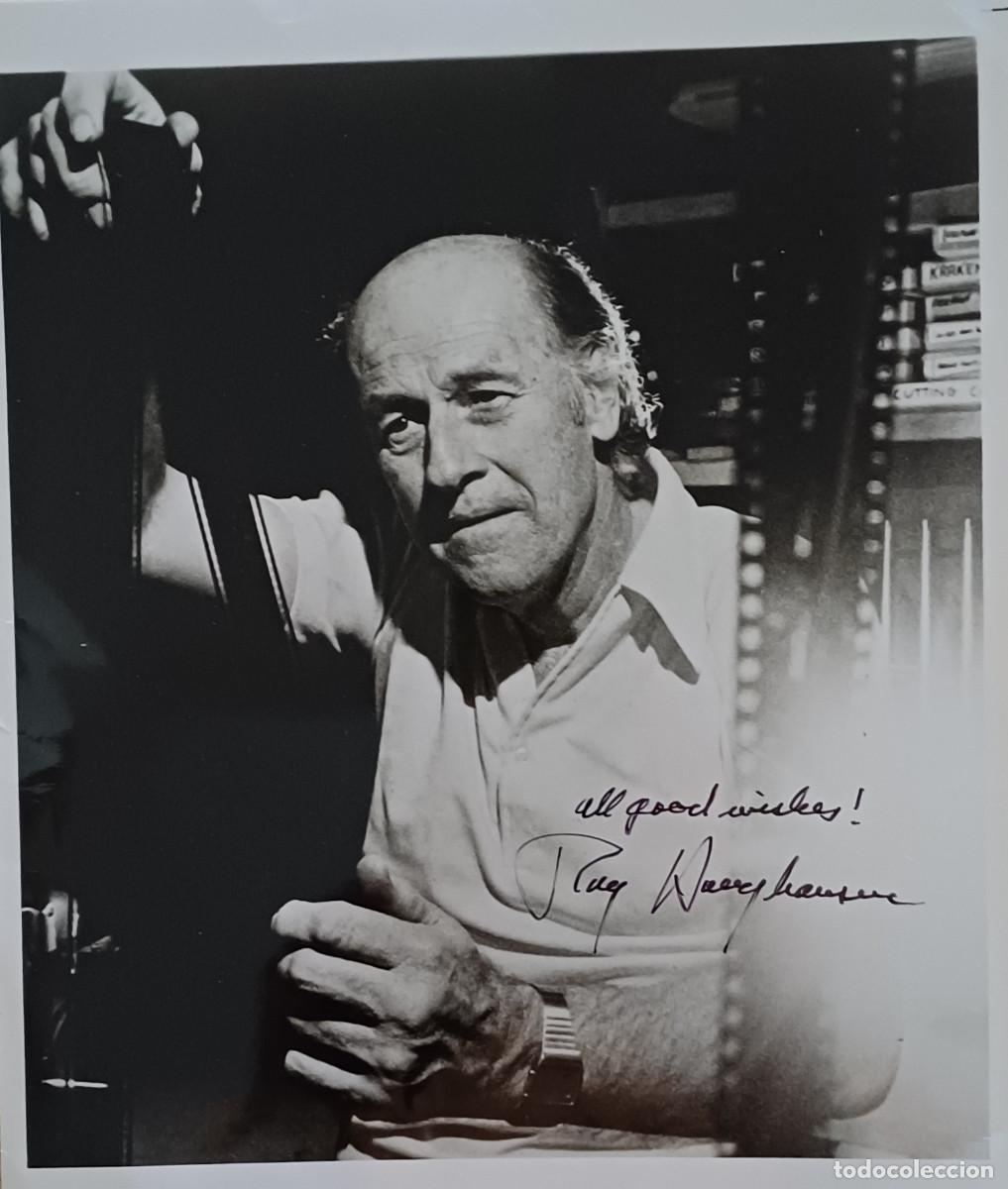 Cine: FOTOGRAFIA CON AUT&Oacute;GRAFO ORIGINAL DEL GRAN T&Eacute;CNICO EN EFECTOS ESPECIALES, RAY HARRYHAUSEN (A&Ntilde;O 1995)