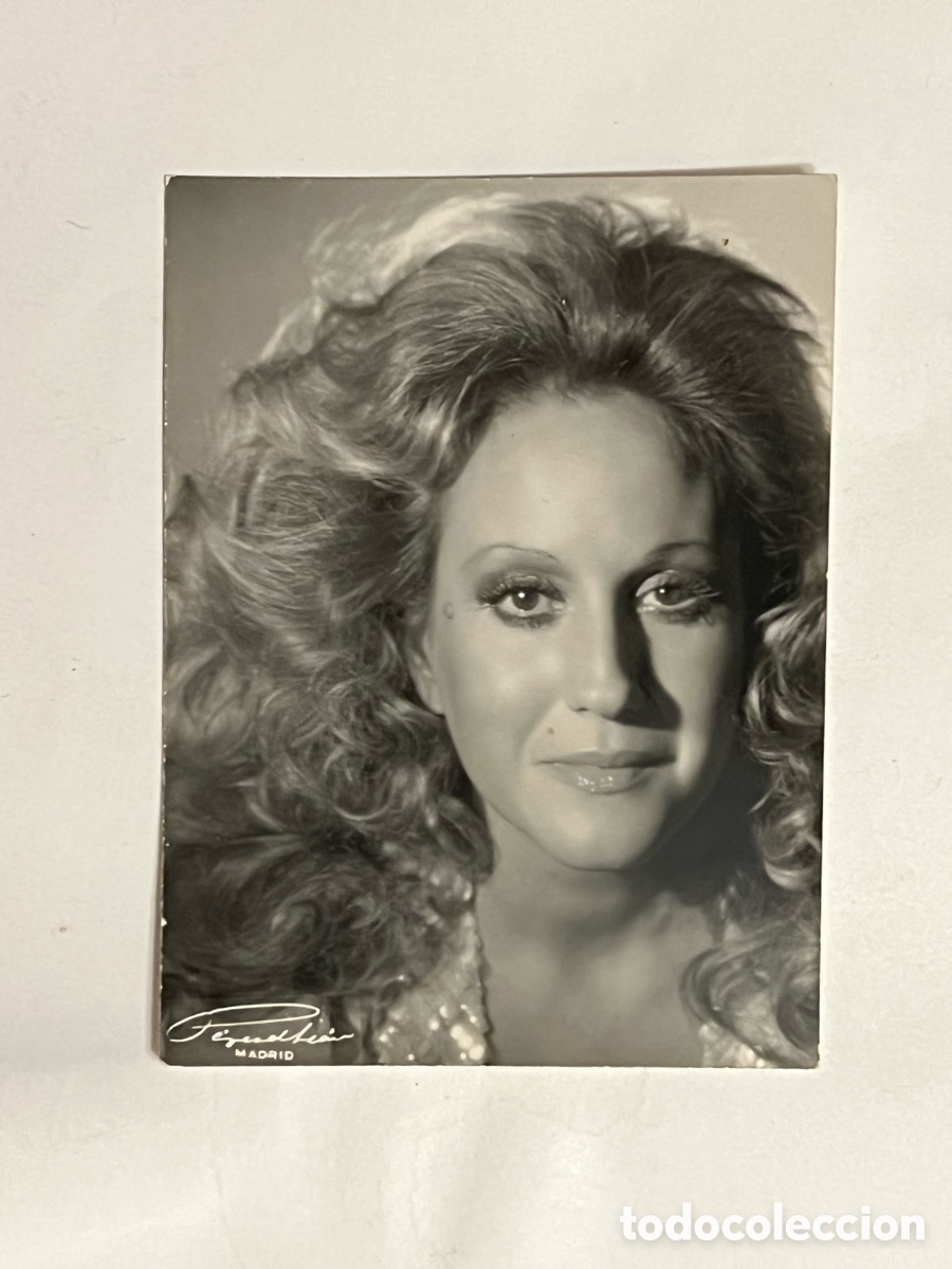 Cine: MARUJA LOZANO. Actriz y cantante espa&ntilde;ola. Aut&oacute;grafo con dedicatoria (h.1970?)