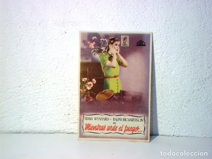 Cine: PROGRAMA DE CINE - MIENTRAS ARDE EL FUEGO - COMPRA MINIMA 5&euro; - Foto 1